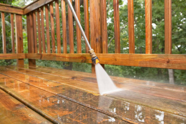 Best Deck Cleaning Services  in Gladstone, OR